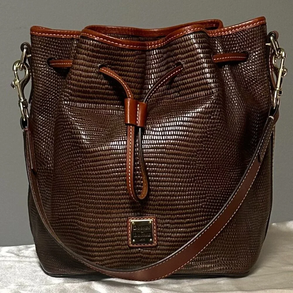 Embossed Lizard Drawstring - Picture 2 of 15